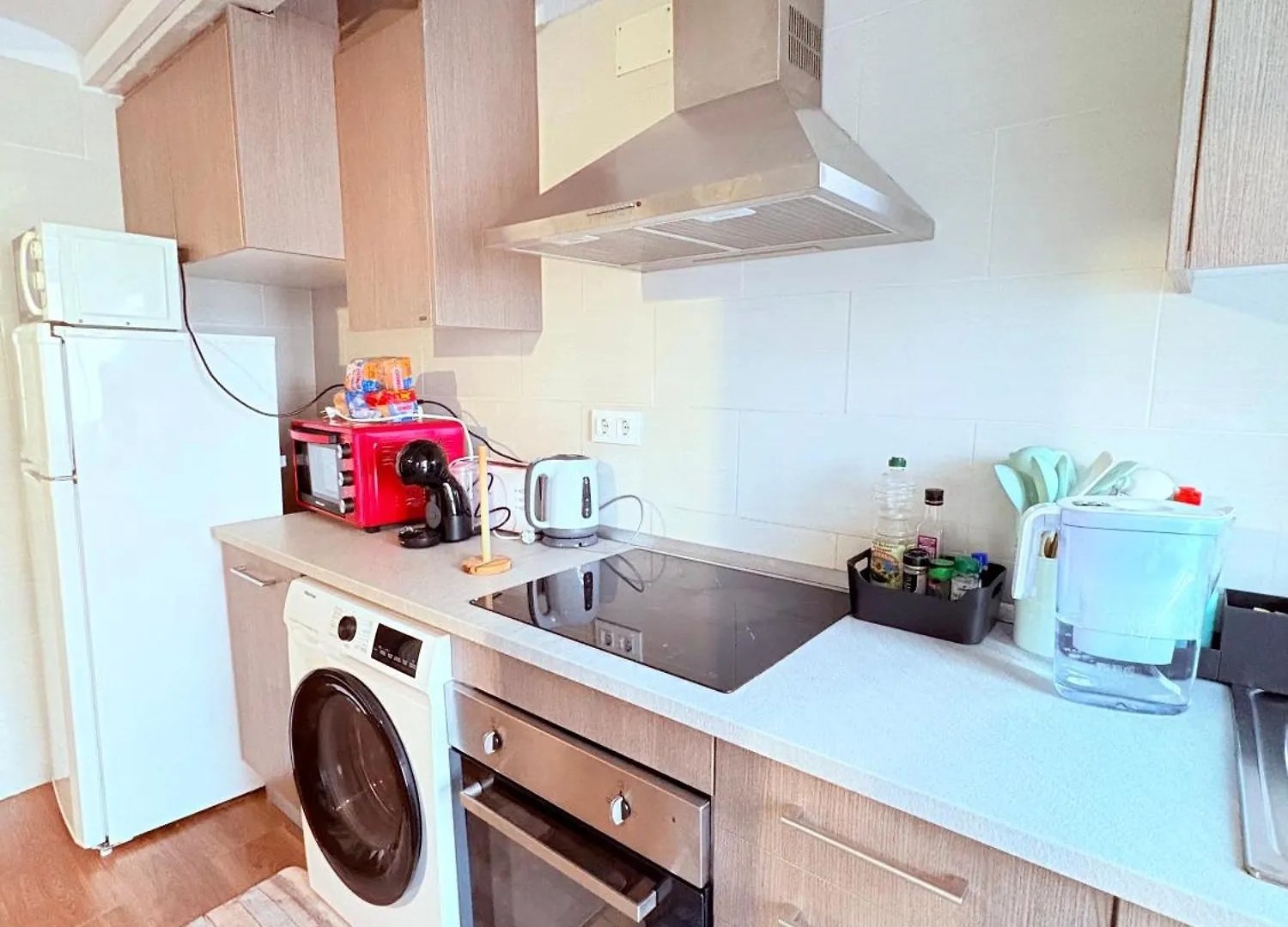 Stunning Flat For 6 People 3 Blocks From The Beach Plus Welcome Breakfast Barcelona Spain