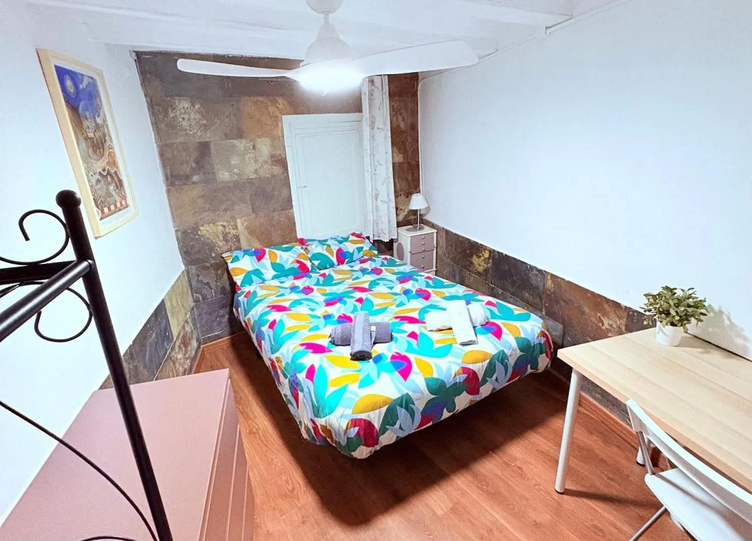 Apartment Stunning Flat For 6 People 3 Blocks From The Beach Plus Welcome Breakfast Barcelona