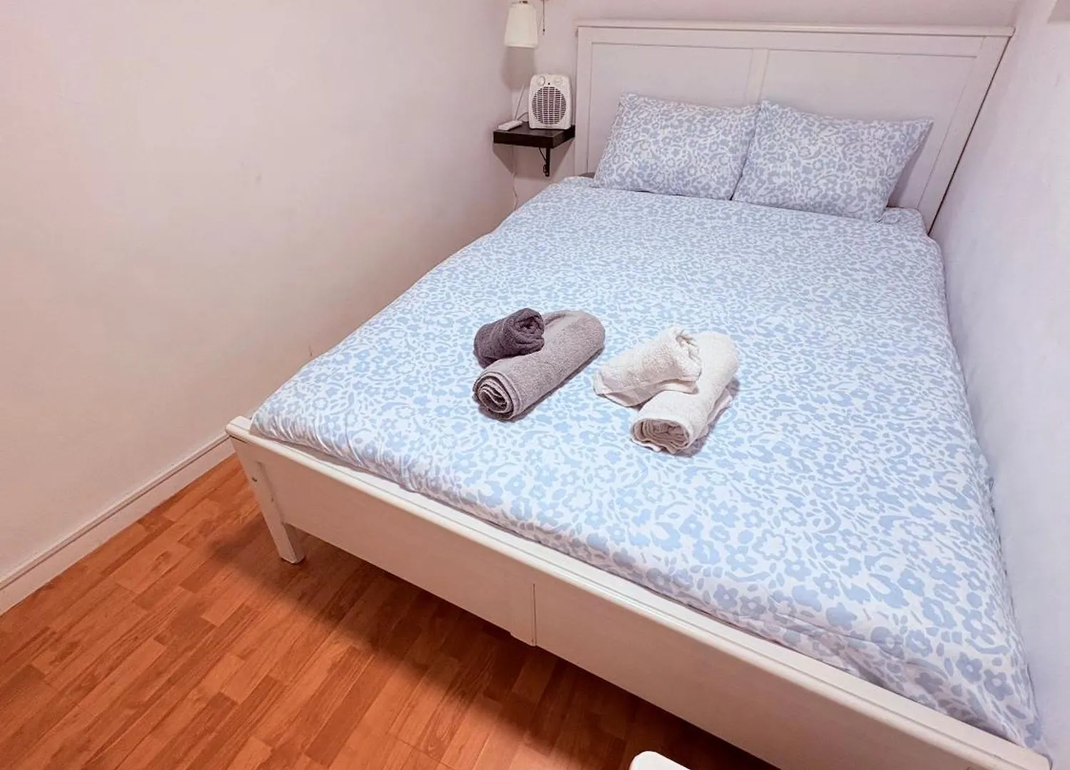 Apartment Stunning Flat For 6 People 3 Blocks From The Beach Plus Welcome Breakfast Barcelona