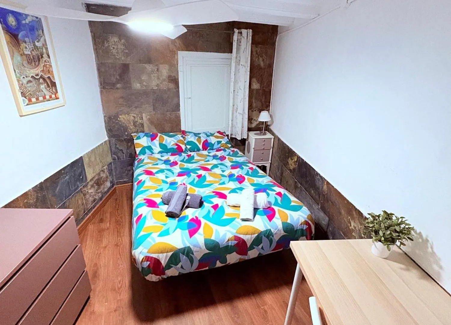 Stunning Flat For 6 People 3 Blocks From The Beach Plus Welcome Breakfast Barcelona Spain